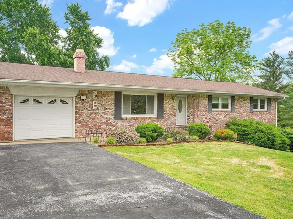 223 Northern Hills Dr, Bedford, IN 47421