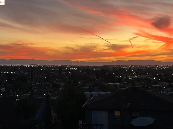 9889 Burr St, Oakland, CA 94605