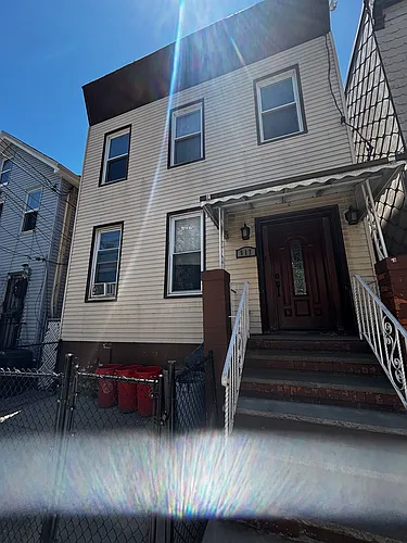 517 28th St #1 Photo 1 517 28th St #1 Photo 1