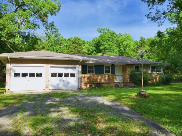 23126 Highway 82, Park Hill, OK 74451