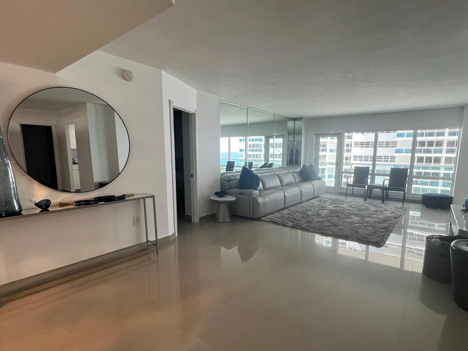 2 bed, 2.0 bath, 1662 sqft, $4,800 — Photo 3