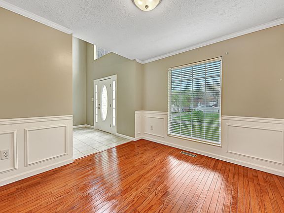 4th image of 7030 Sage Ln