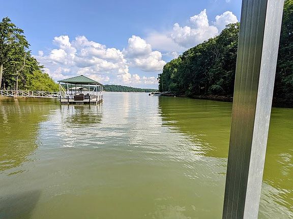 2nd image of 13 Goat Island Ct