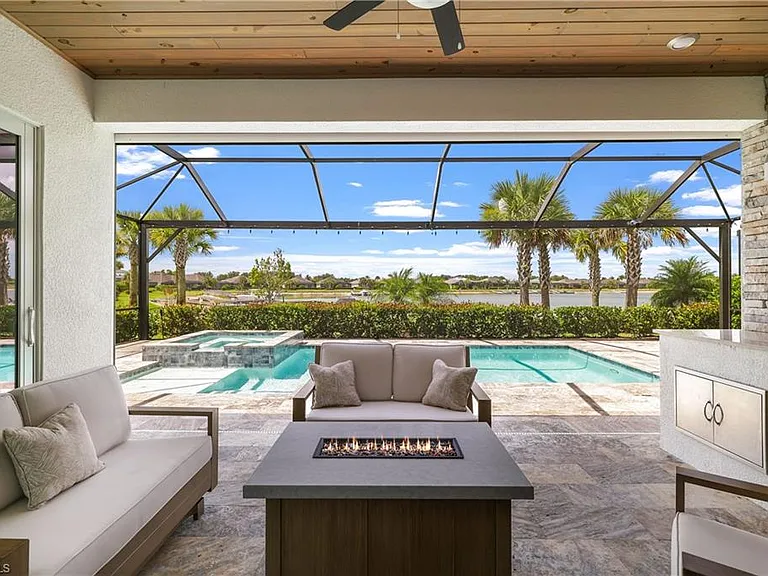 13528 Blue Bay Cir — Photo 1
