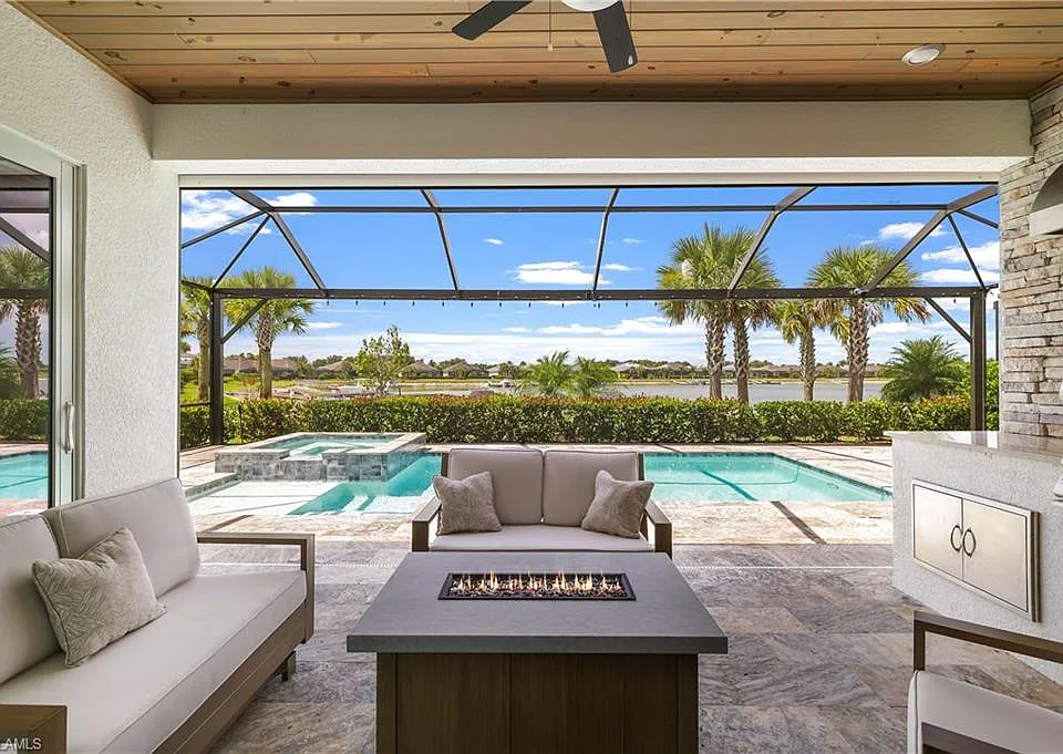 13528 Blue Bay Cir