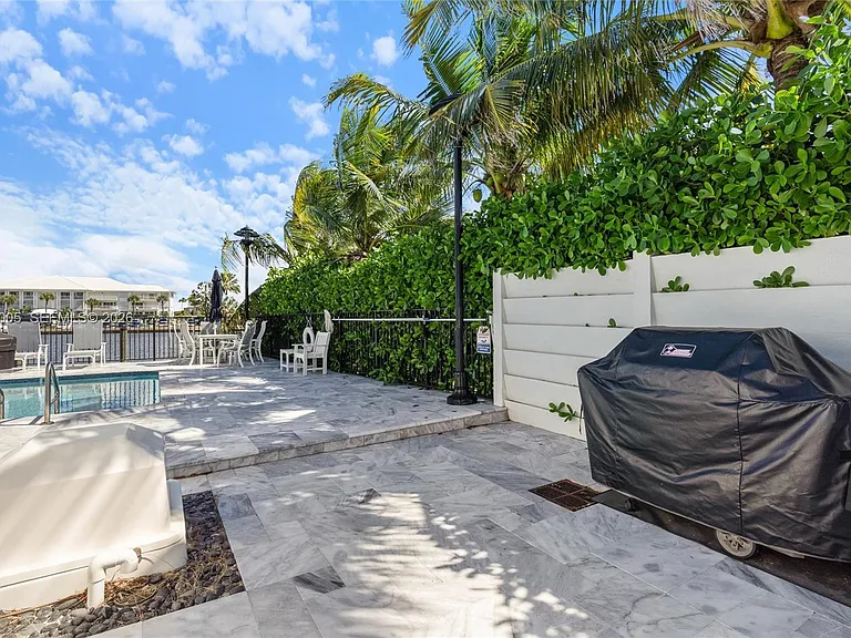 1800 S Ocean Dr #406 — Photo 33
