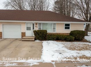 1402 E Roeland Ave, Appleton, WI 54915