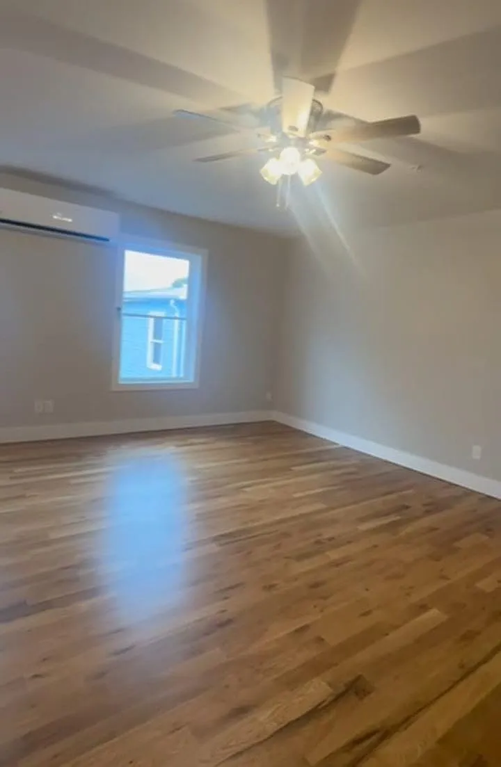 3 bed, $2,500 — Photo 1