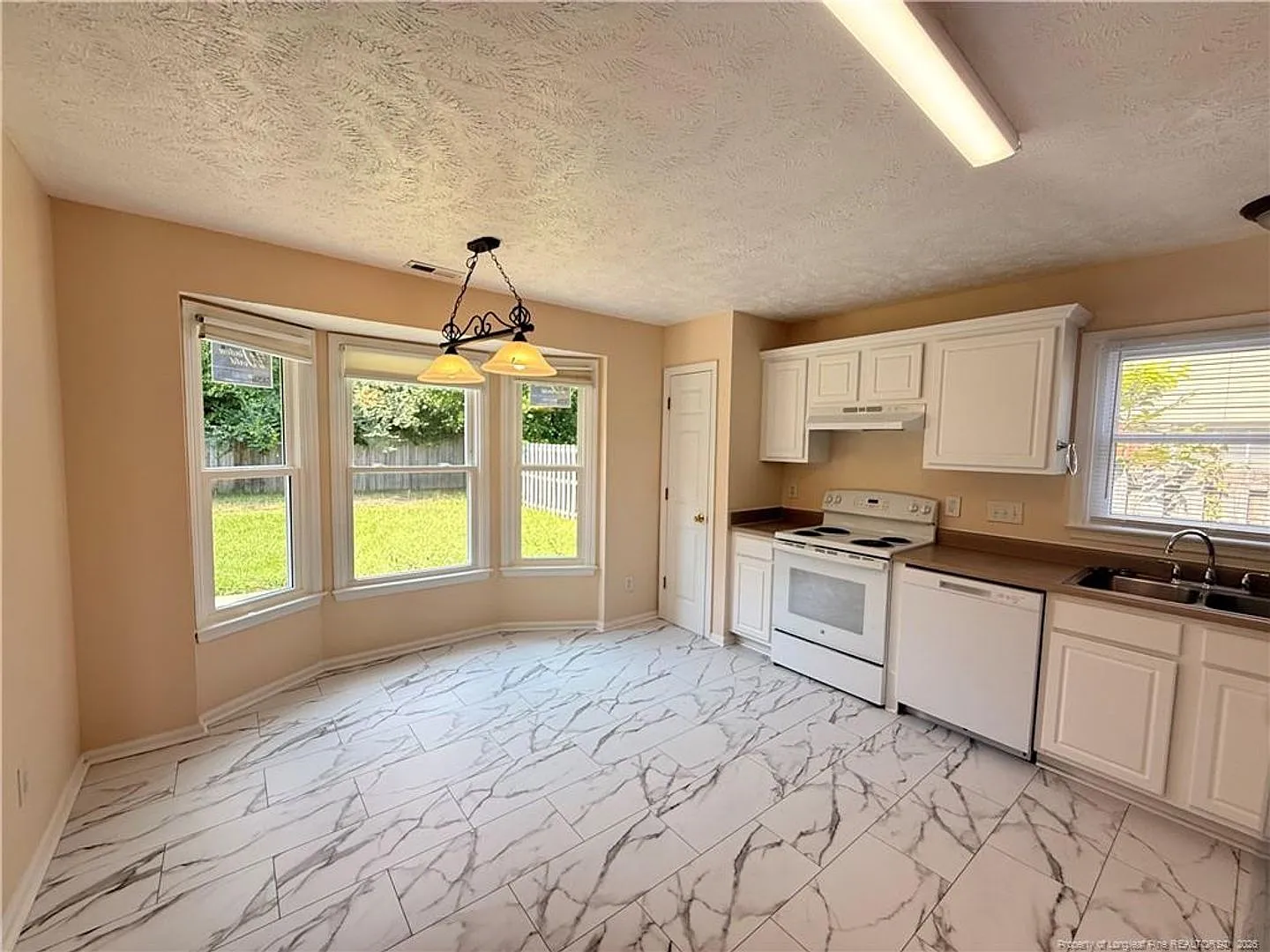 7229 Tollhouse Drive — Photo 4