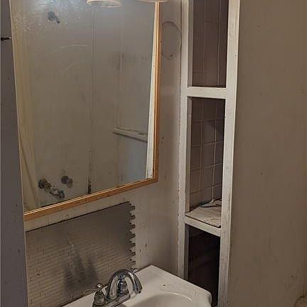 3rd image of 1758 Berkshire Pl