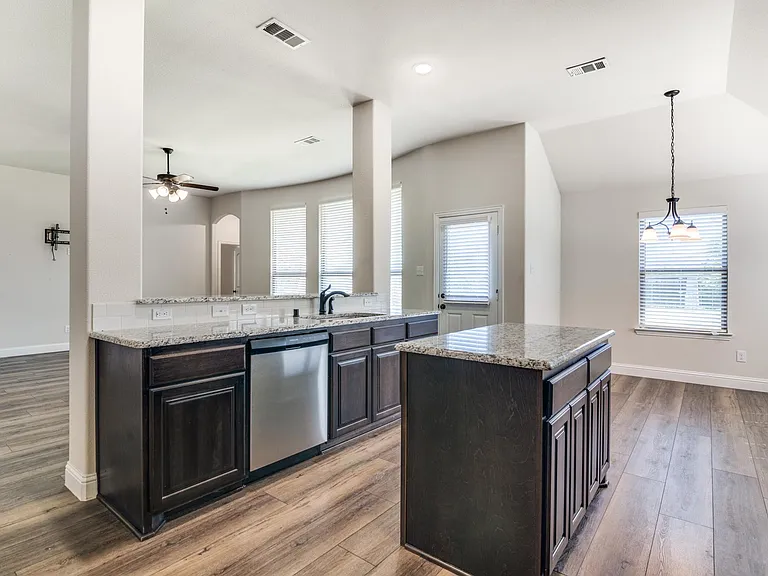 236 Pennridge Dr — Photo 6