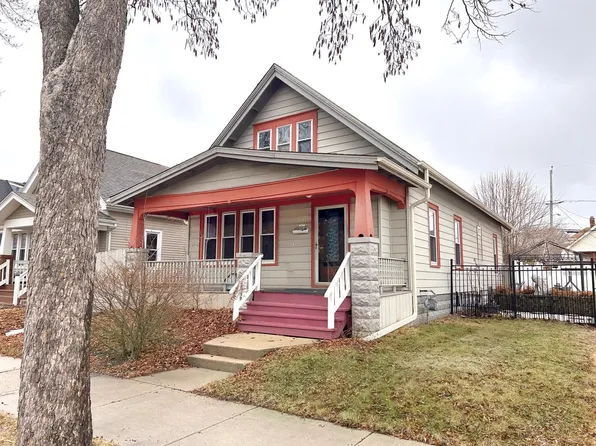 3041 S 11th STREET, Milwaukee, WI 53215