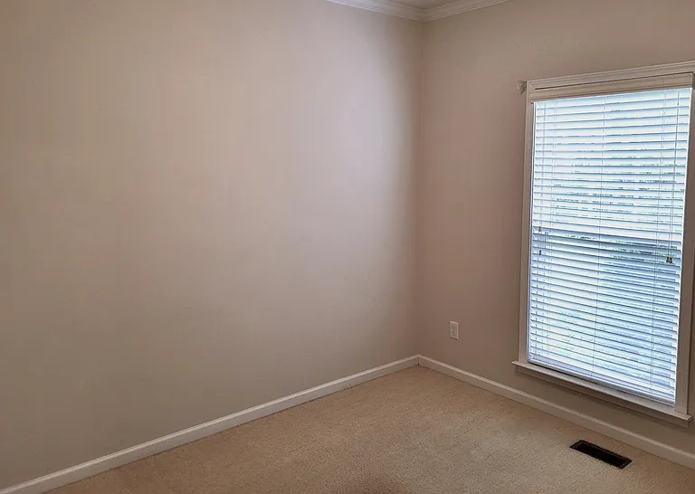 105 Clubhouse Dr — Photo 18