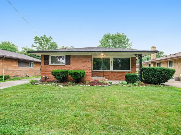 24509 Wood St, Saint Clair Shores, MI 48080