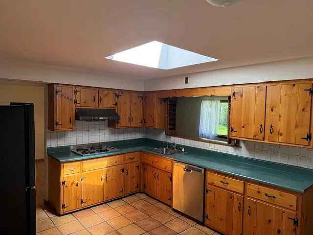 3711 Meadow Dr — Photo 17