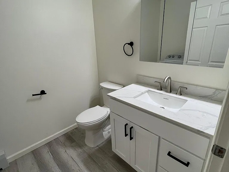 607 Brunswick St #A-B — Photo 18