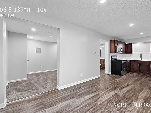 5th image of 716 E 139th St #104