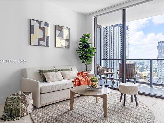 3rd image of 159 NE 6th St #2704