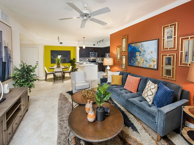 VIVA Luxury Apartments — Photo 14