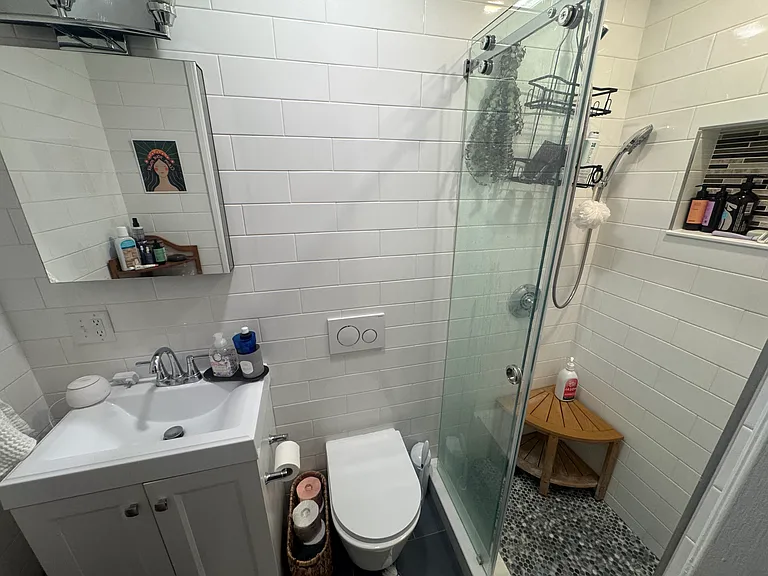 464 Beacon St #3R — Photo 4