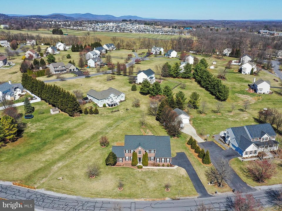 1st image of 256 Holden Dr