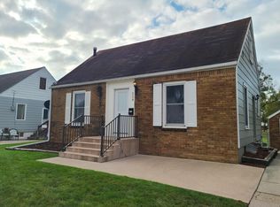 224 Hillside Ave, West Des Moines, IA 50265