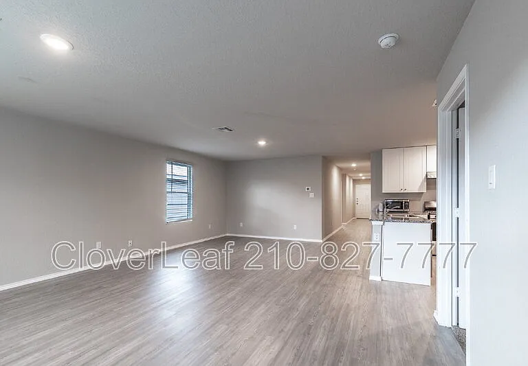 2815 Rosefinch — Photo 8