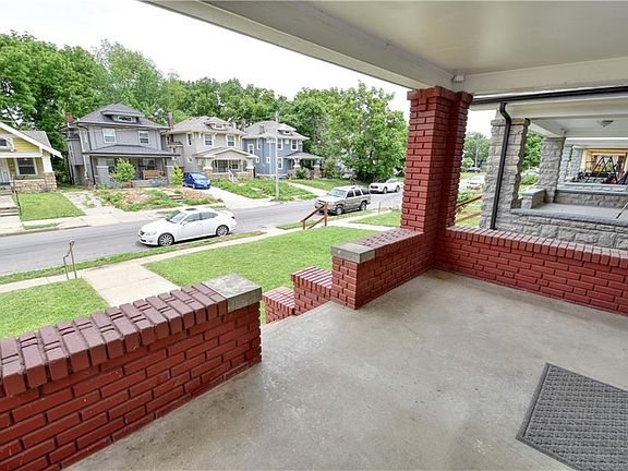 5th image of 3820 College Ave