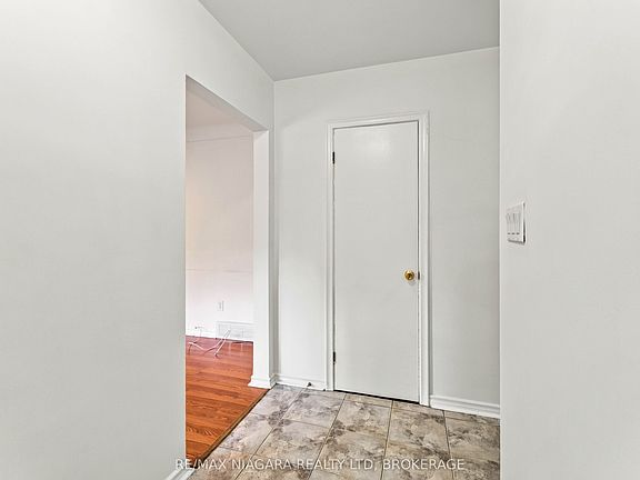 4th image of 29 Glengarry Rd