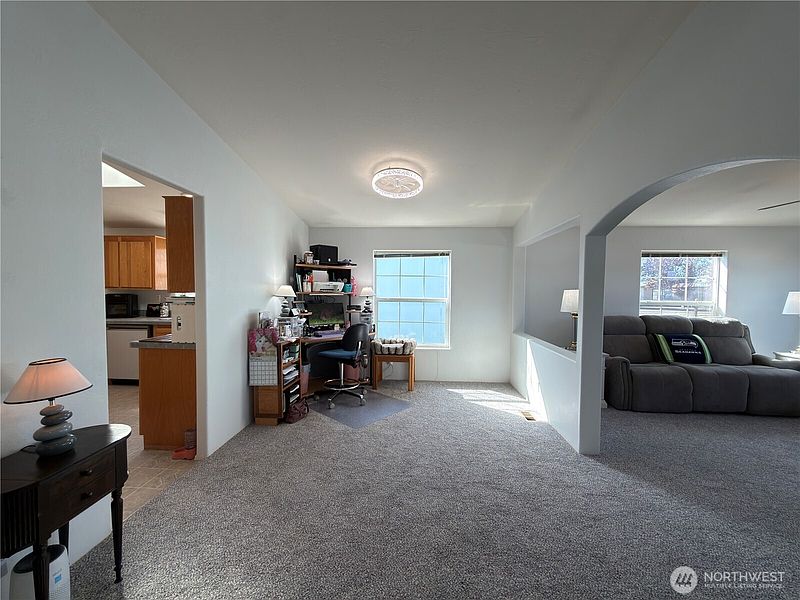 3rd image of 524 N 7th Avenue