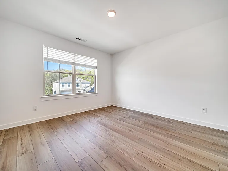 253 Gulfstream Dr — Photo 25
