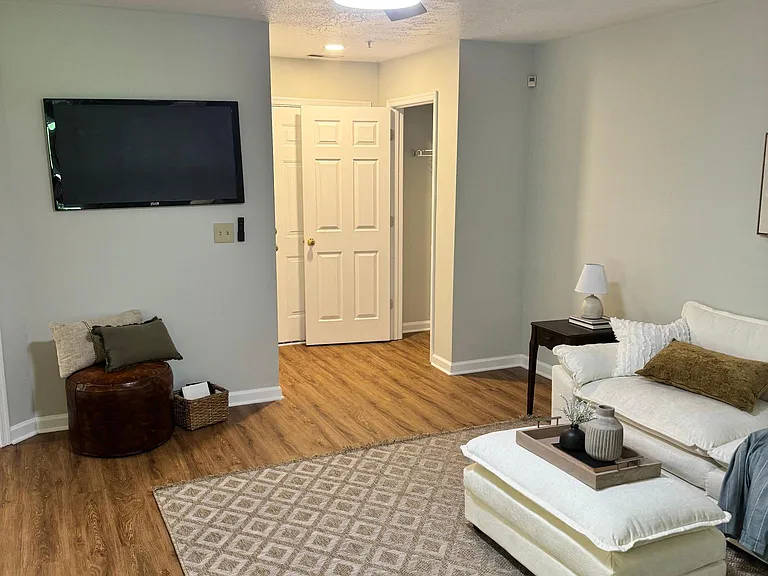 2 Ashlar Hill Ct #2 — Photo 6
