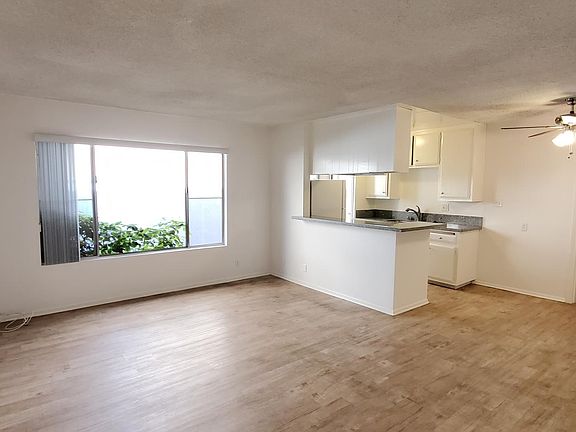 5th image of 3738 Cardiff Ave #207