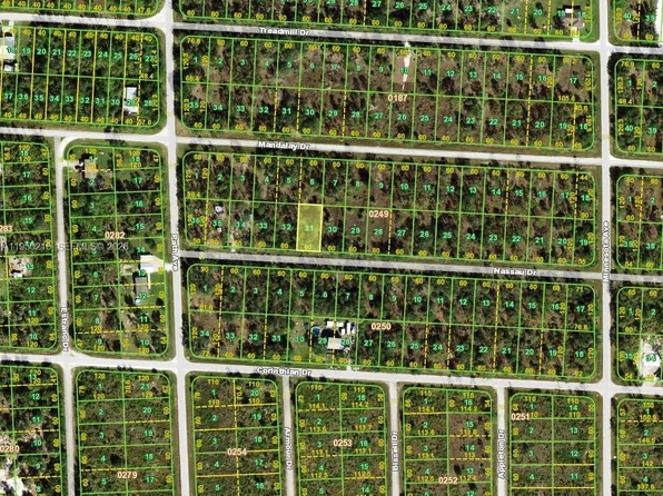 27310 Nassau Dr, Punta Gorda, FL 33955