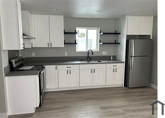 2nd image of 8523 Parkbrook Ln