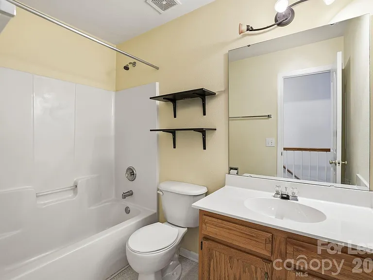 10781 Essex Hall Dr — Photo 17