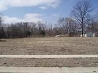 1292 Yosemite Rd, Oconomowoc, WI 53066