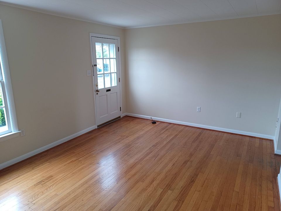 1st image of 222 E Whitlock Ave #1