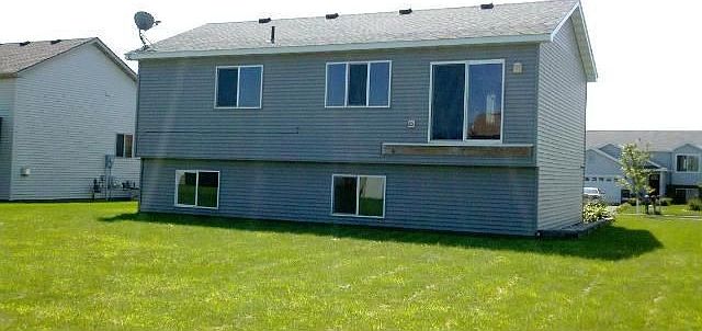 1st image of 1505 Park View Ln NE