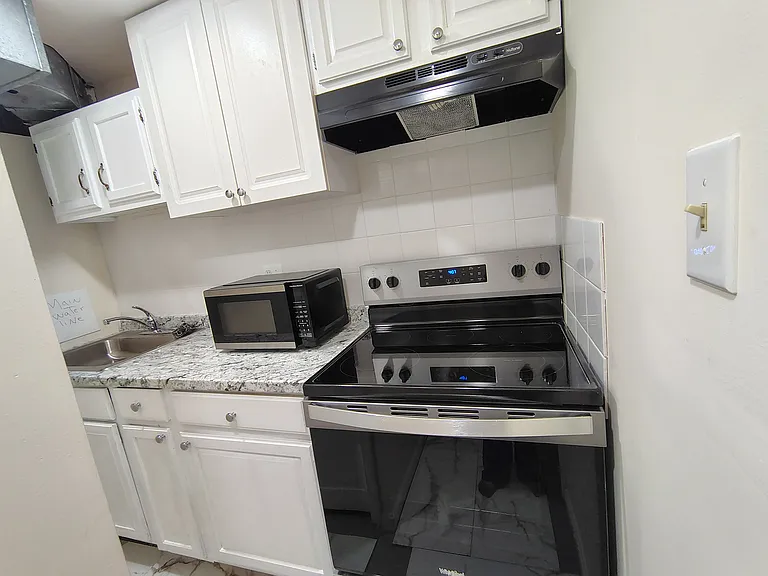 44030 Laceyville Ter — Photo 8