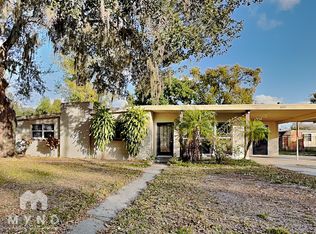 1602 S Simmons Pl, Plant City, FL 33563