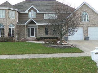 9219 Walnut Ln, Tinley Park, IL 60487