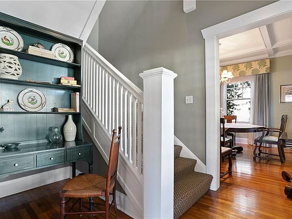 2nd image of 2118 W Marjory Ave
