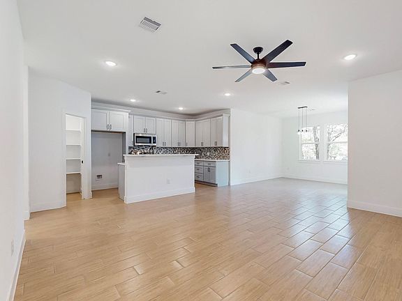4th image of 138 Onini Ct