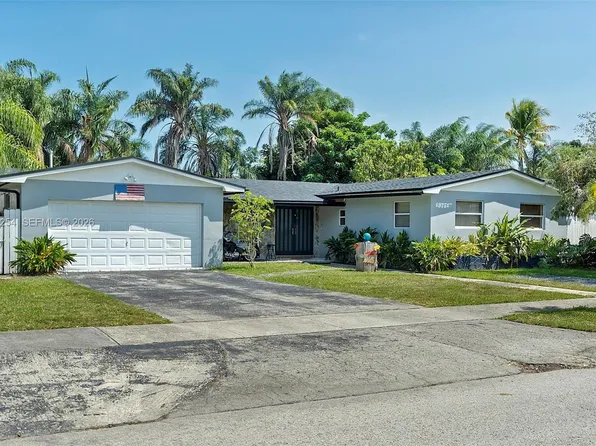 19751 SW 84th Ave, Cutler Bay, FL 33189
