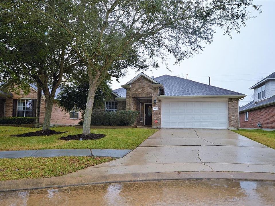 1st image of 104 Rocky Cove Ln