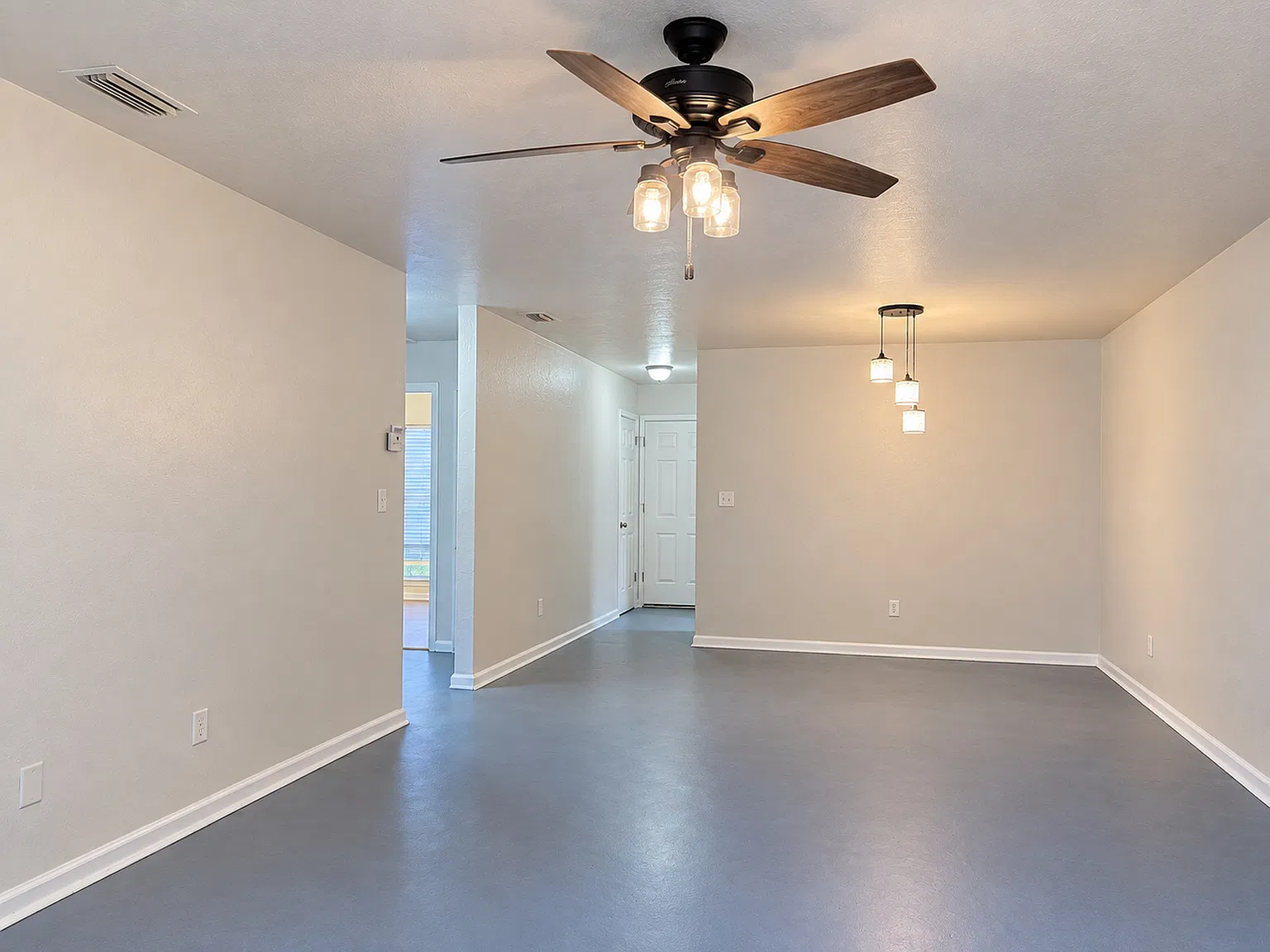 2 bed, 1115 sqft, $1,350 — Photo 3