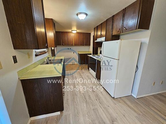 4th image of 13201 10th Ave S #1