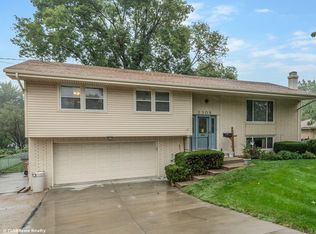 2309 Ashworth Rd, West Des Moines, IA 50265