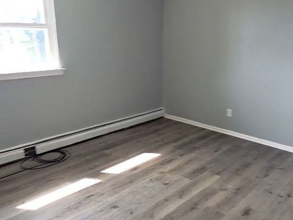 4th image of 18 W 22nd St APT 2